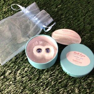 Doll eyes nwot lot719